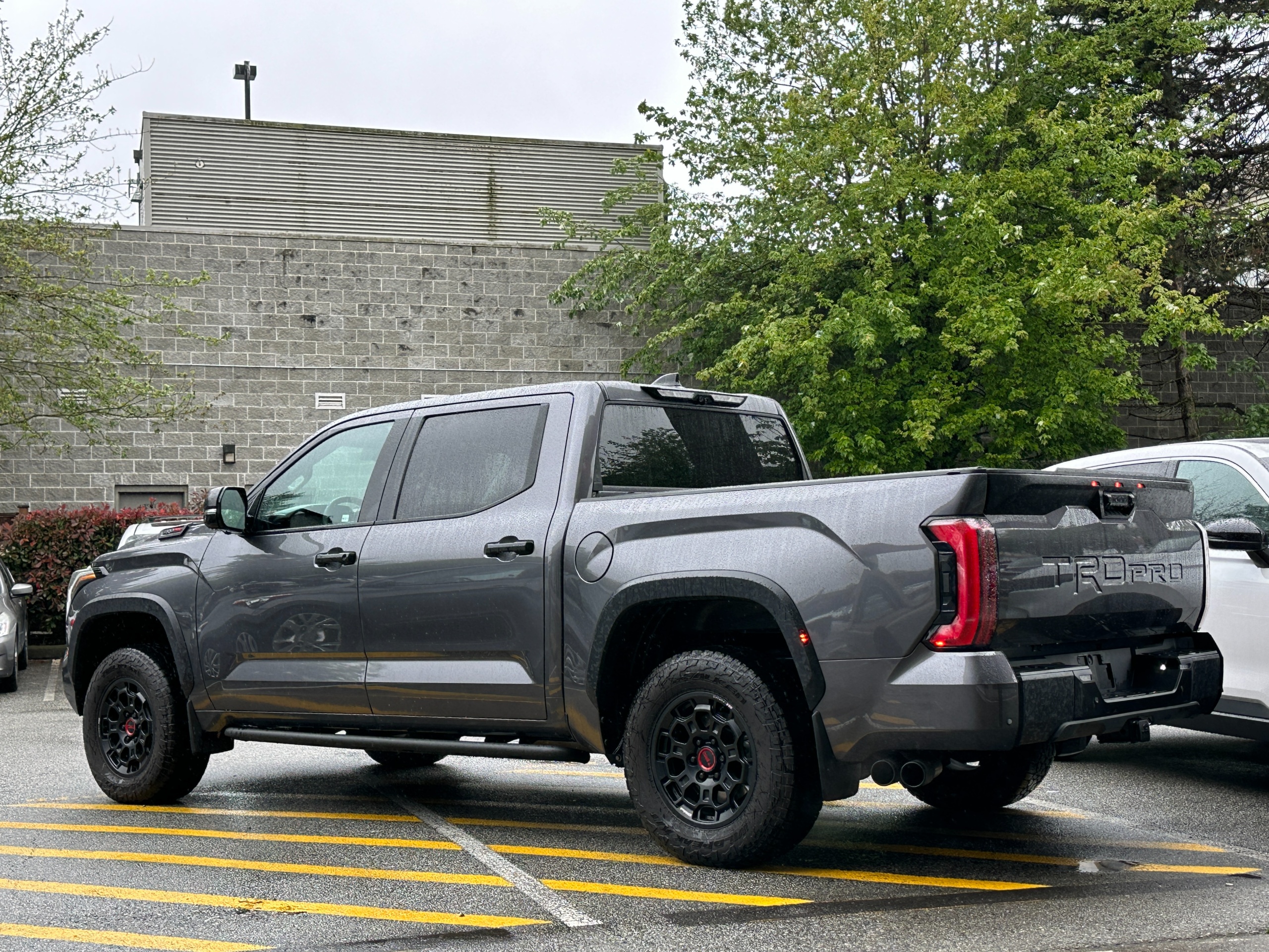 2023 Toyota Tundra - Image 5